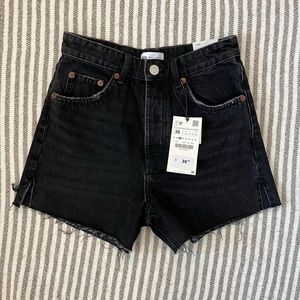 High waisted black shorts with distressed hem - size 4 - Zara